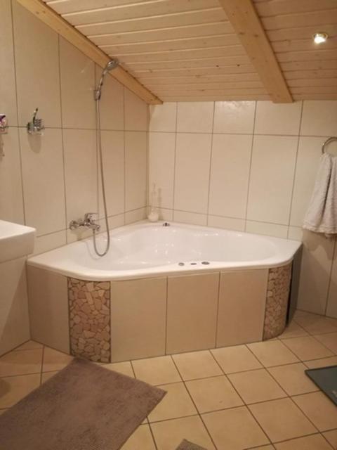 Ferienwohnung Susen St. Jakob in Haus Exterior foto
